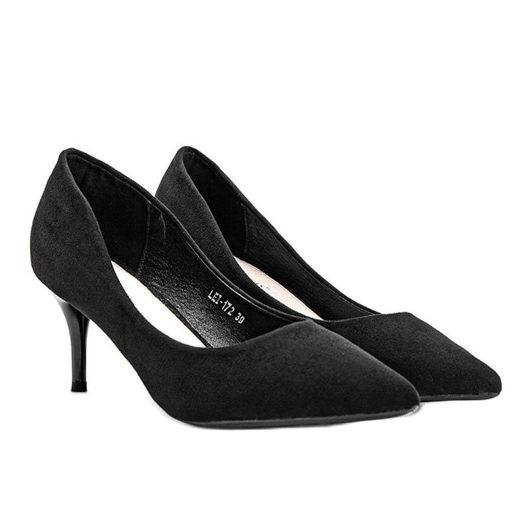 Svarta pumps på en stilettklack i ekologisk mocka Anissa 1