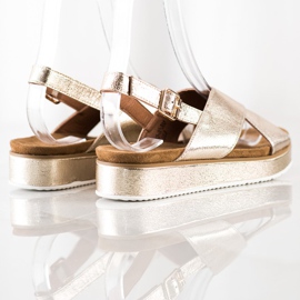 Goodin Gyllene sandaler på plattformen 1
