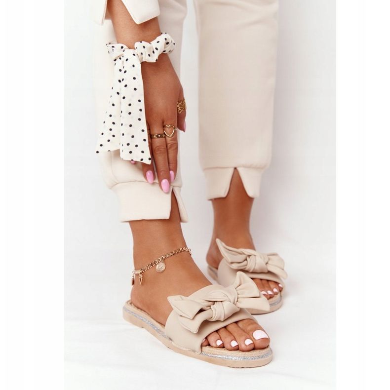 MSMG Andrea Beige tofflor i gummi med rosett 2