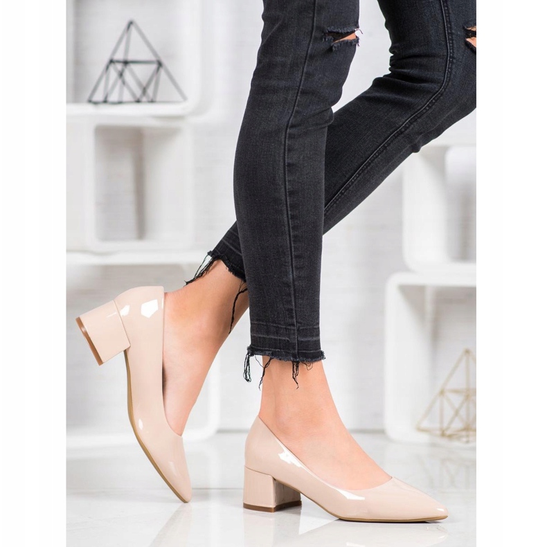 VINCEZA lackerade pumpar beige 2