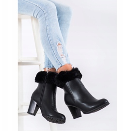 Goodin Stövlar på ett inlägg med päls svart 1