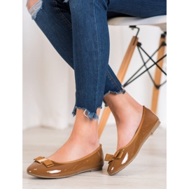 Fama Lackade ballerinor med rosett brun 2