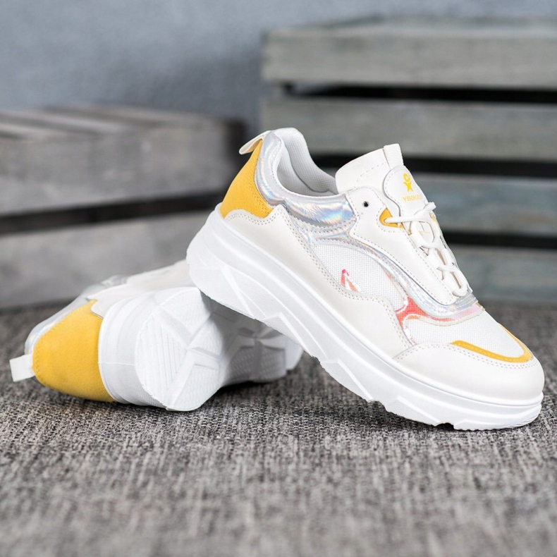 SHELOVET Trendiga vita sneakers gul 2