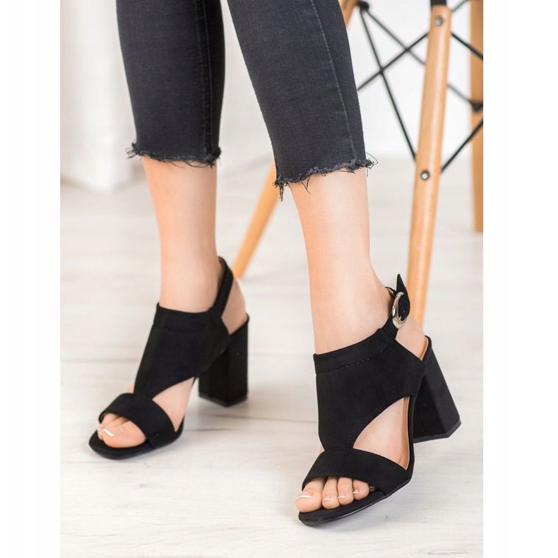 Snygga VINCEZA höga klackar svart 2