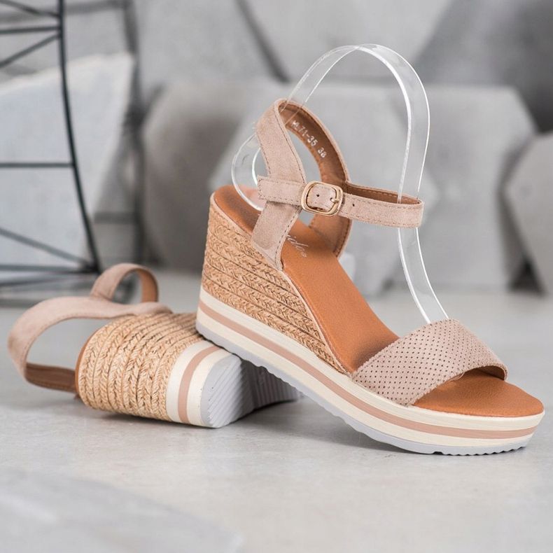 Weide Moderiktiga mockakilor beige 1