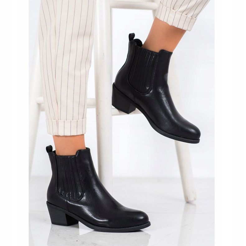 Ideal Shoes Klassiska slip-on stövlar svart 1