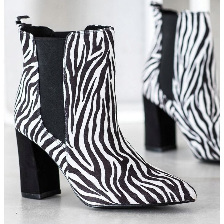 Corina Zebra Print Boot vit svart 1