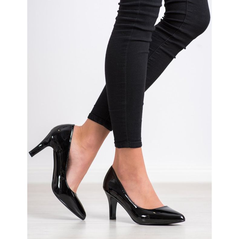 Goodin Lackerade pumpar svart 1