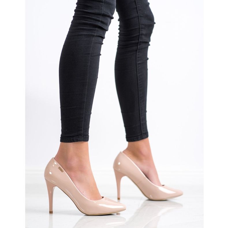 Goodin Lackerade pumpar beige rosa 2