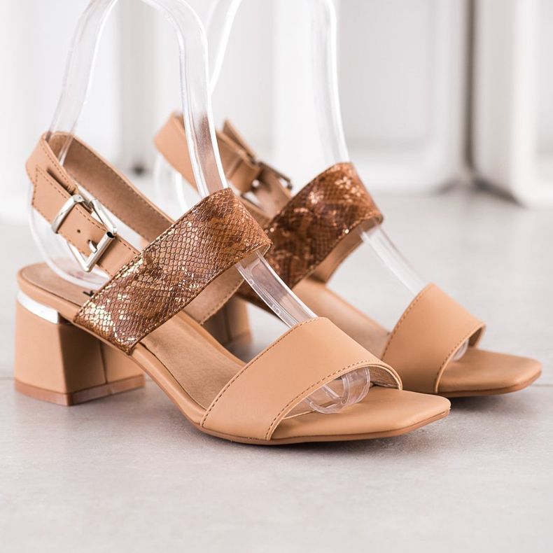Kylie Trendiga sandaler på en bar brun 2