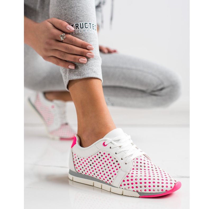 Kylie Vita och rosa Openwork -sneakers 1