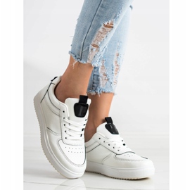 SHELOVET Sportskor tillverkade av ekoläder vit 1