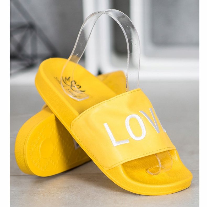 Small Swan LOVE &amp; HATE Eco Leather Tofflor gul 2