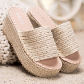 SHELOVET Flätade kil tofflor Ll909be beige 1