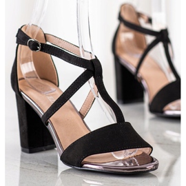 Snygga sandaler på VINCEZA Bar svart 1