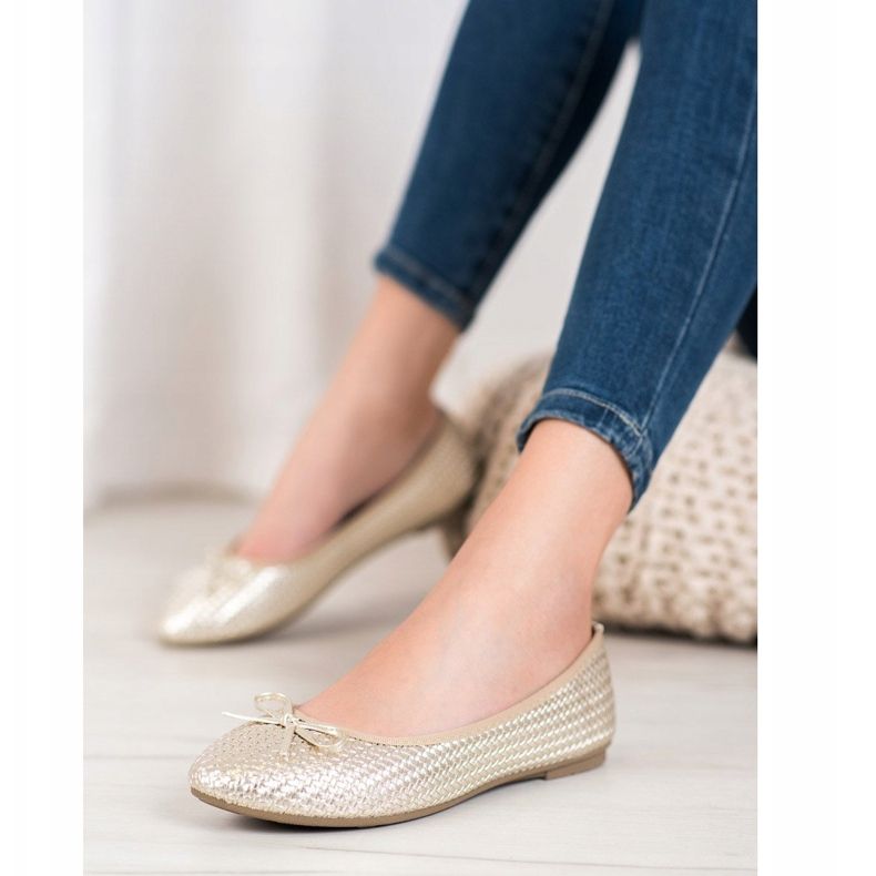 SHELOVET Flätade gyllene ballerinor 1