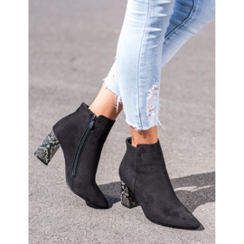 Stövlar med ormmotiv VINCEZA svart 2