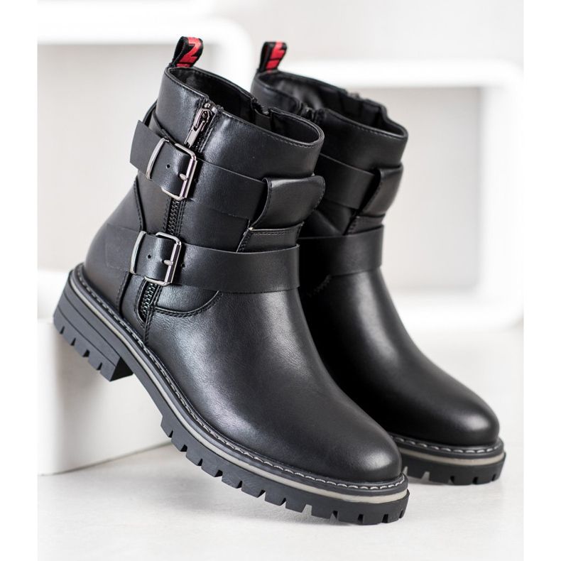 J. Star Arbetare Med Spännen svart 1