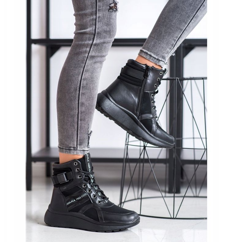 SHELOVET Isolerade sportskor svart 1