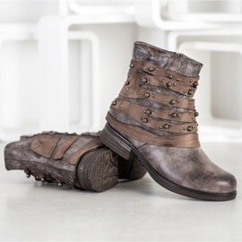 Queentina Bekväma stövlar med dekorationer grå 1