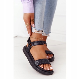 PS1 Svarta vända sandaler med quiltning på plattformen 2