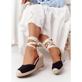 PG1 Svarta Nelly -bundna kilsandaler med flätor beige 2