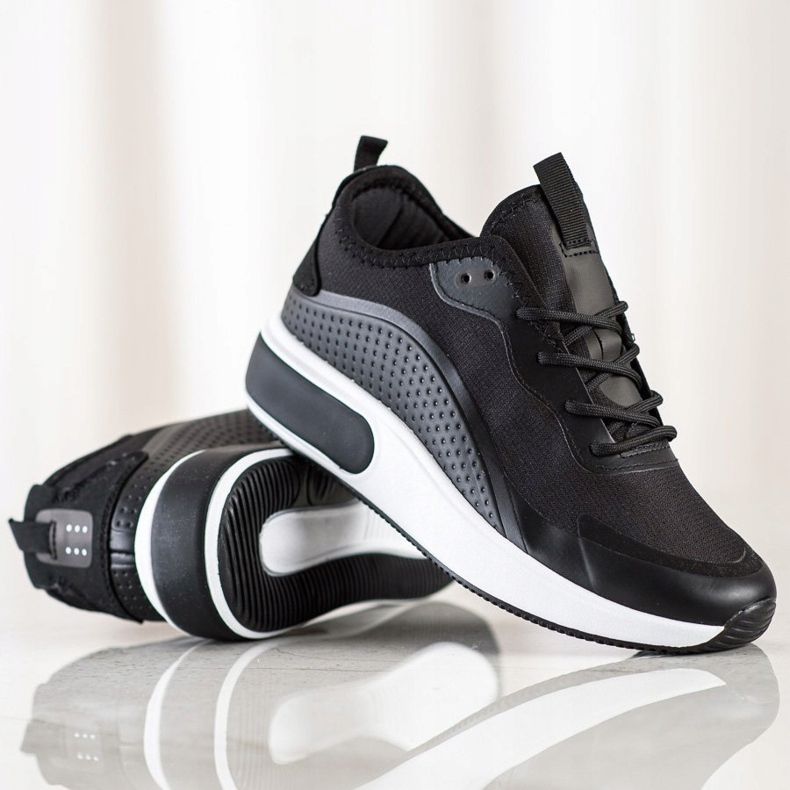 SHELOVET Sportskor på plattformen svart 1