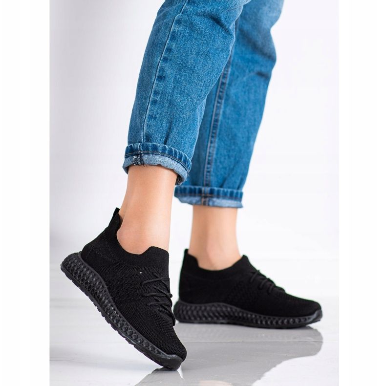 MCKEYLOR Slip-On sportskor svart 1