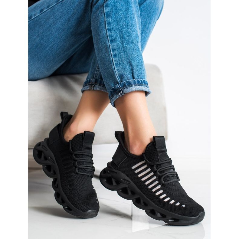 SHELOVET Svarta mode sneakers 1