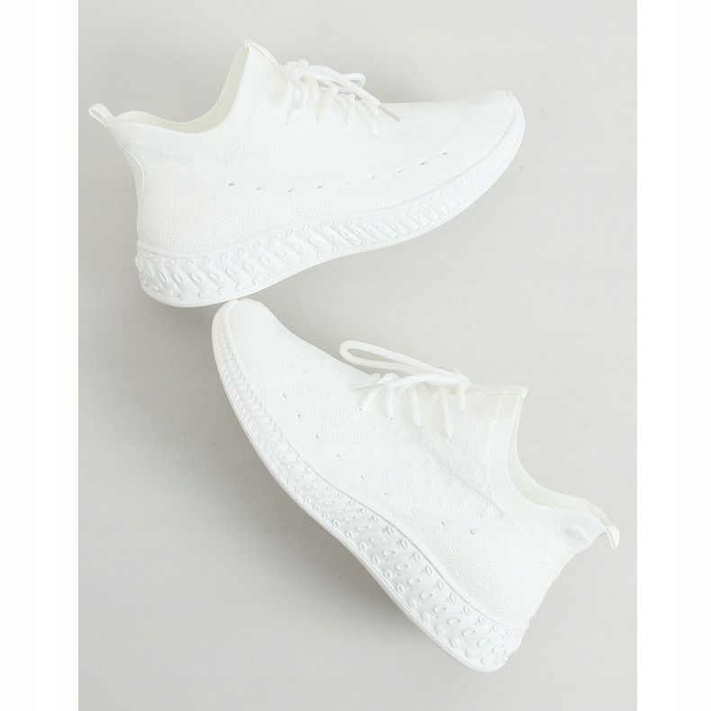 Vit 7819 Vita strumpor sportskor 1