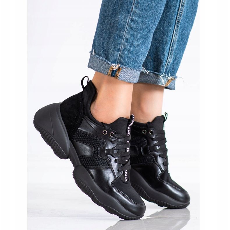 Weide Svarta sneakers 1