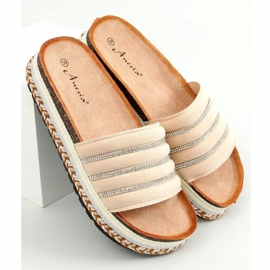 Tofflor på den dekorerade sulan N-96 Beige 1