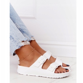 NEWS Kvinnors vita Stacy -tofflor i gummi 1