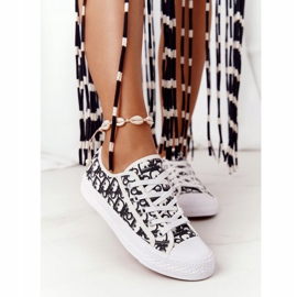 PS1 Dam loggade sneakers White and Black Day Off vit svart 2