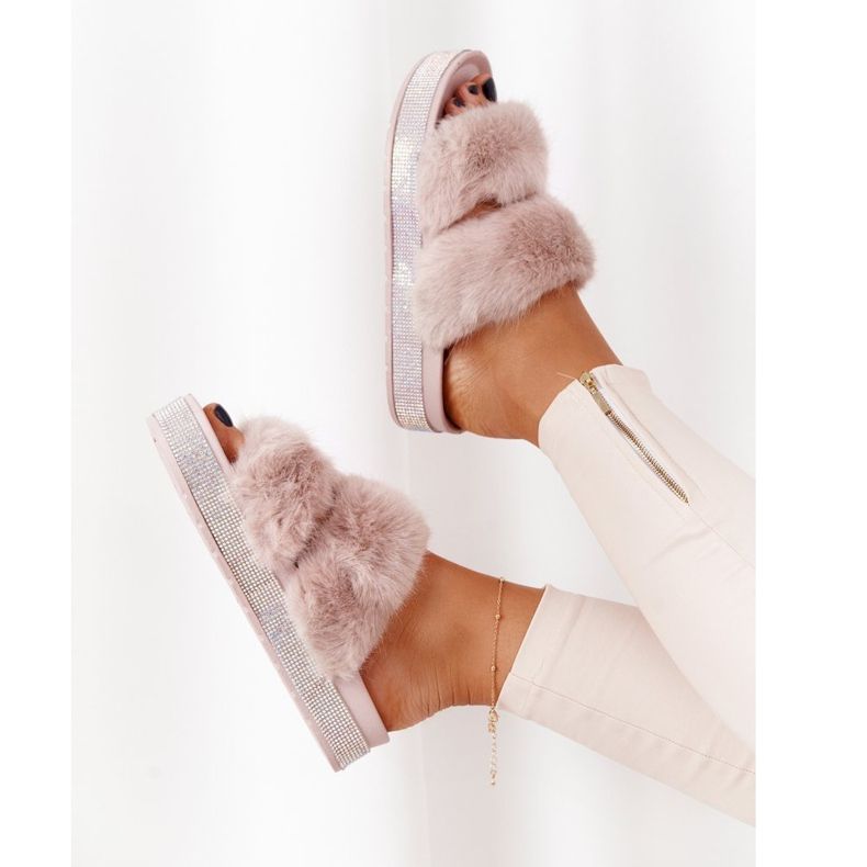 PS1 Beige tofflor på plattformen med päls och cubic zirconia Wow! 1