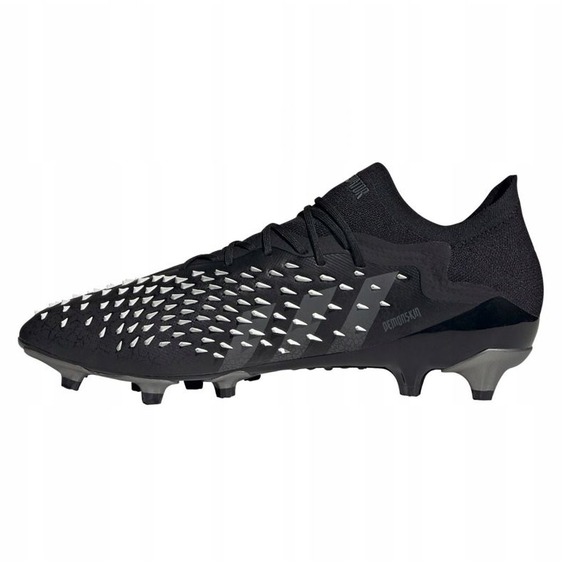 Adidas Predator Freak.1 Low Ag M Q46572 fotbollsskor svart svart 1