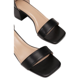 Vices 2324-38-svart 1