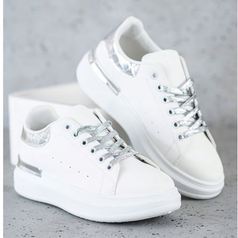 SHELOVET Sneakers med glittersnörning vit 2