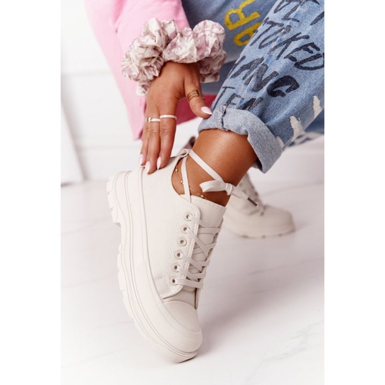 Dam Sneakers Beige restid på stora sulor 1