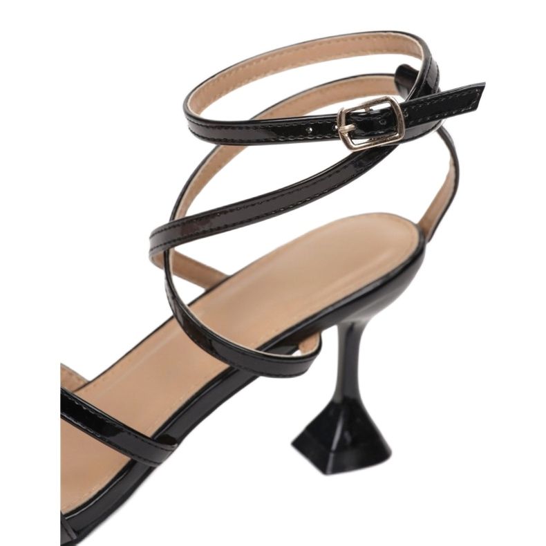 Vices TINA41-38-svart 1