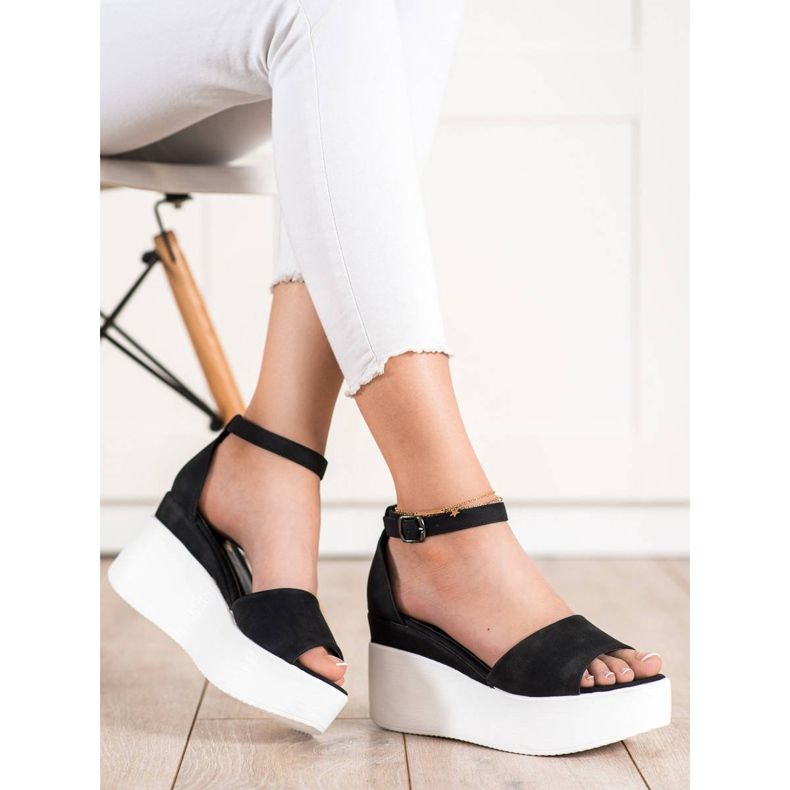 Comer Lätta sandaler på plattformen svart 1