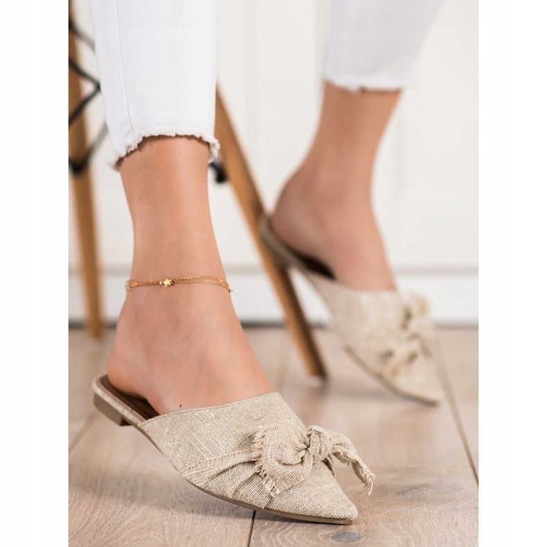 SHELOVET Eleganta tofflor i Spitz beige 1