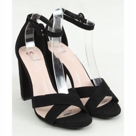 Svarta sandaler på stolpen TU133P Svart 1