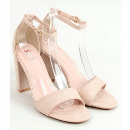 Sandaler på stolpen beige TU132P Beige 1