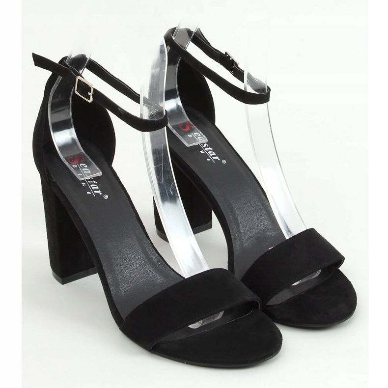 Svarta sandaler på stolpen AF03P Svart 1
