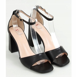 Sandaler med fyrkantiga klackar, svart TU173P-PU Svart Pu 1