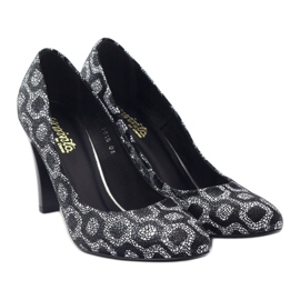 Espinto Pumpar På En Svart / Vit Klack 4