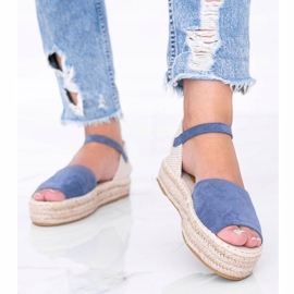 Blå sandaler på Pearl River -plattformen 1