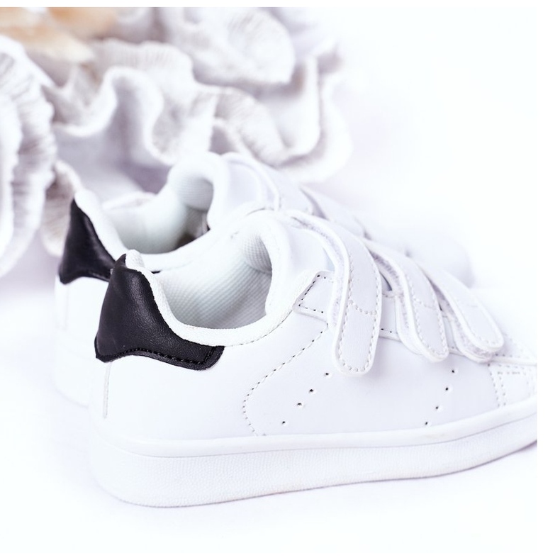 FR1 Barnsportskor med kardborreband svart och vit Fifi 1