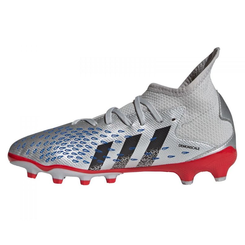Adidas Predator Freak.3 Mg Jr FY7625 fotbollsskor grå silver- 1